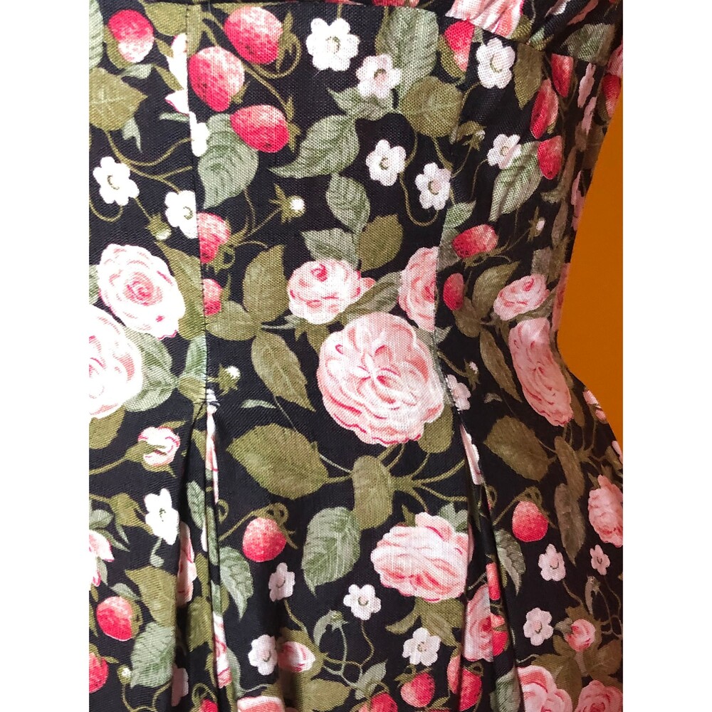 1990s ANNA SUI STRAWBERRY Roses Print Dress W/Red Tulle Underlay & Bow Back. M-L - Picture 6 of 10